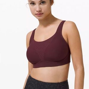Lululemon Run Times Bra 32 D Cassis NWT